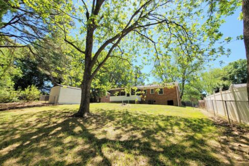 2311-Larkspur-Dr-Greensboro-NC-27405-18