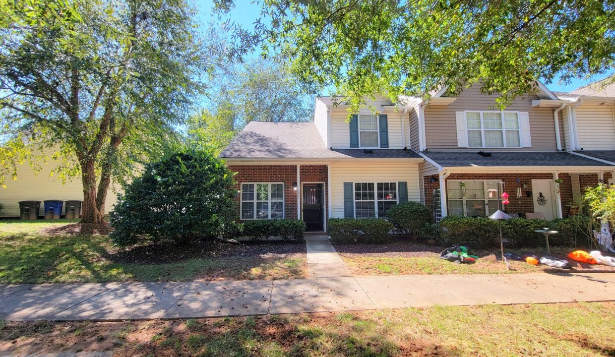 255-Luzelle-Dr-Winston-Salem-NC-27105-17