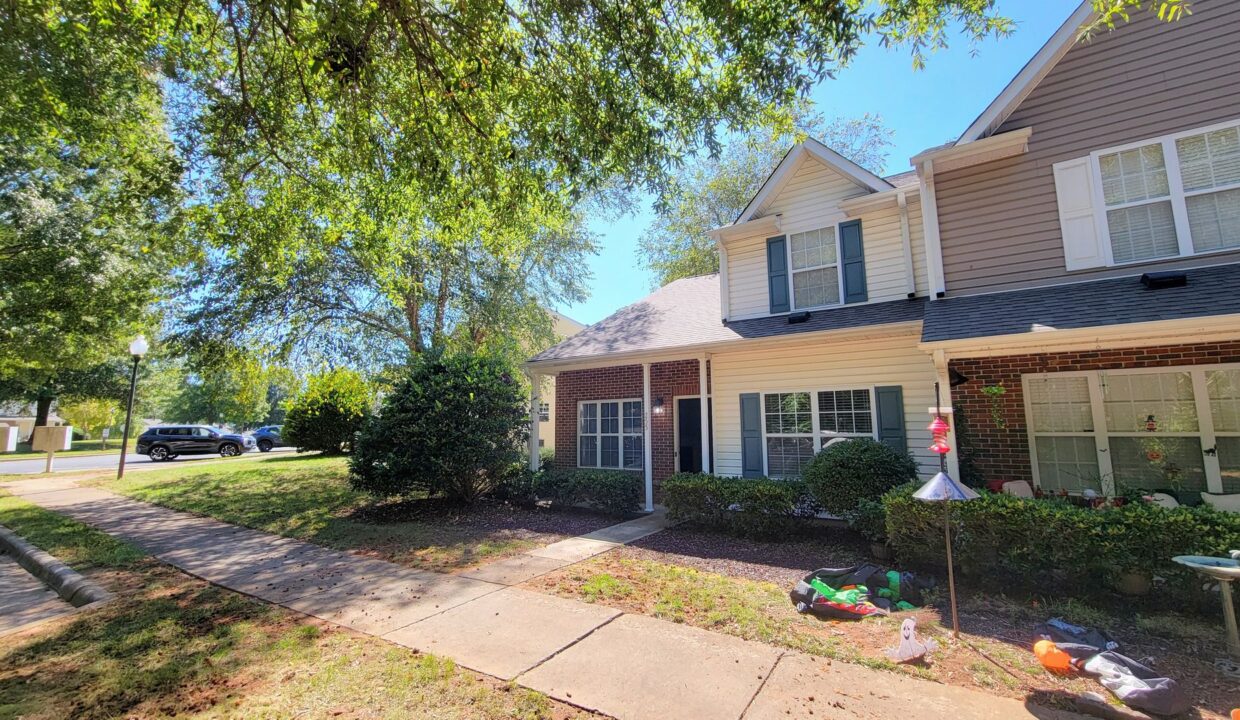 255-Luzelle-Dr-Winston-Salem-NC-27105-8