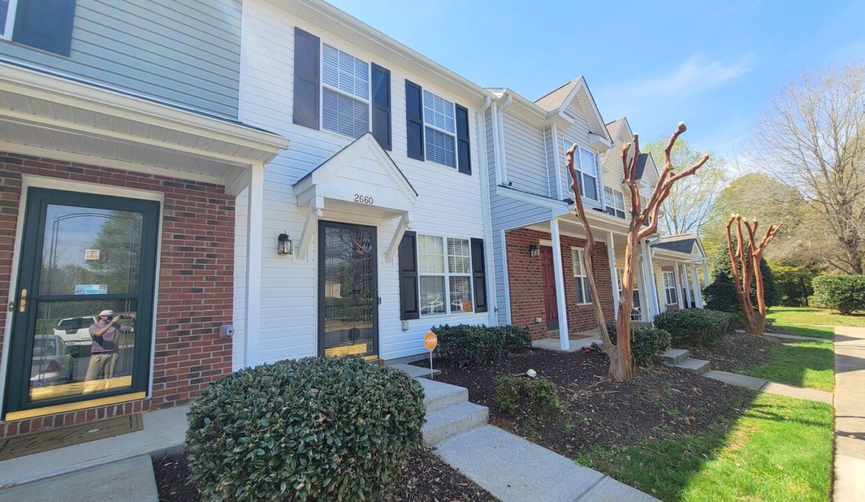 2660-Halle-Ann-Cir-Winston-Salem-NC-27103-3