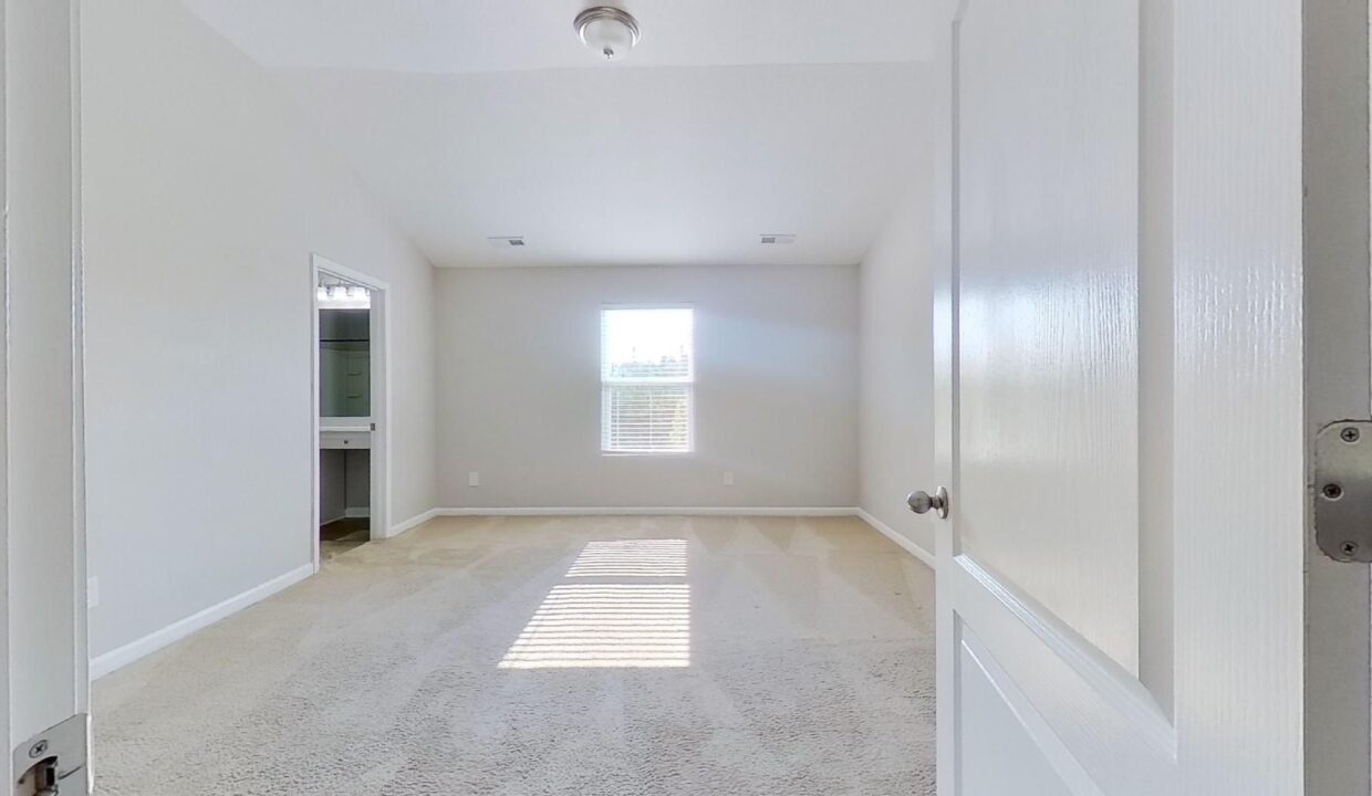 2736-Yurman-Rd-Charlotte-NC-28214-12