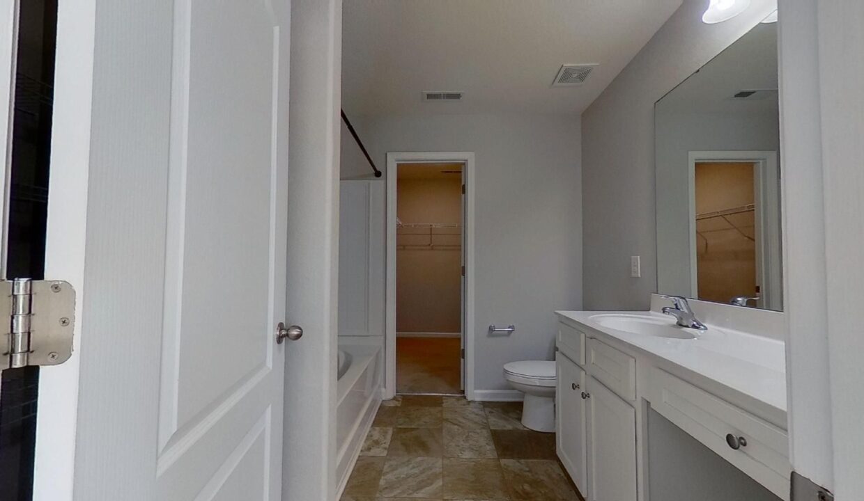 2736-Yurman-Rd-Charlotte-NC-28214-15