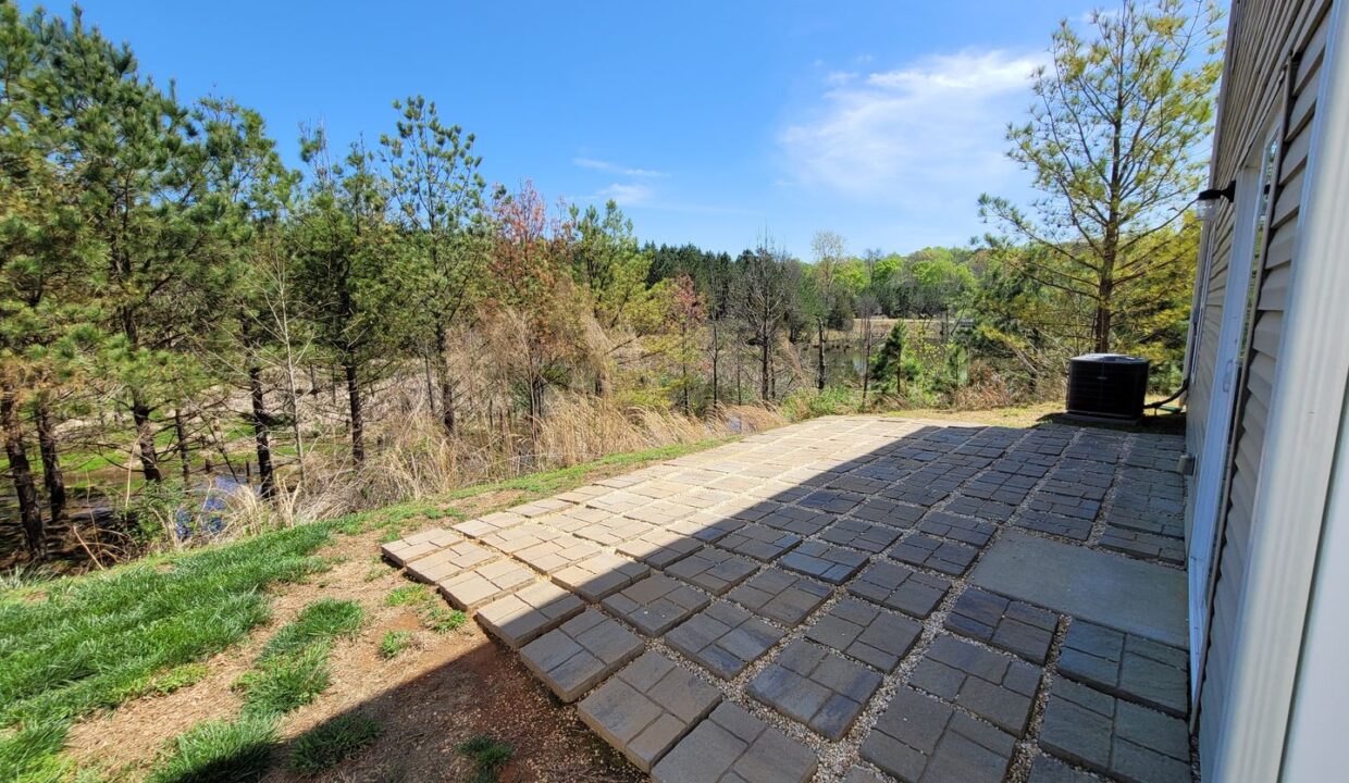 2736-Yurman-Rd-Charlotte-NC-28214-18