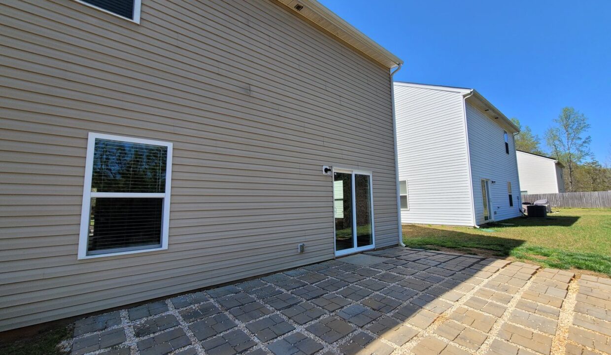 2736-Yurman-Rd-Charlotte-NC-28214-4