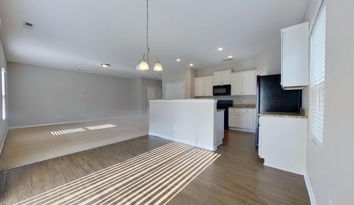 2736-Yurman-Rd-Charlotte-NC-28214-7