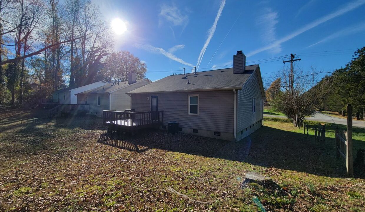 312-Lindale-Dr-High-Point-NC-27265-18