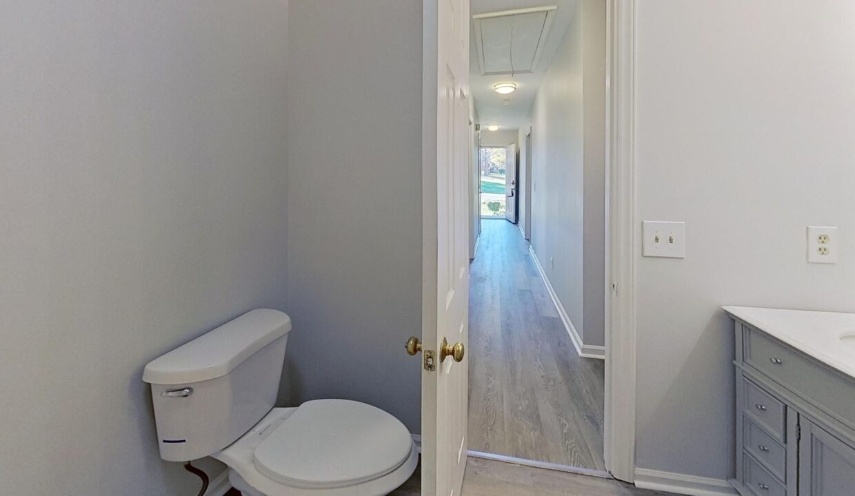 312-Lindale-Dr-High-Point-NC-27265-24