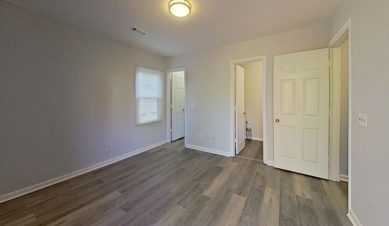 312-Lindale-Dr-High-Point-NC-27265-27