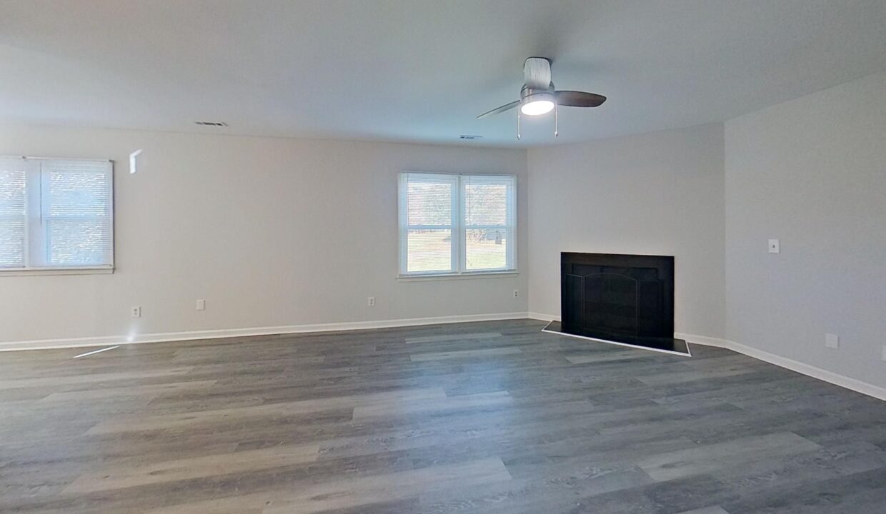 312-Lindale-Dr-High-Point-NC-27265-28