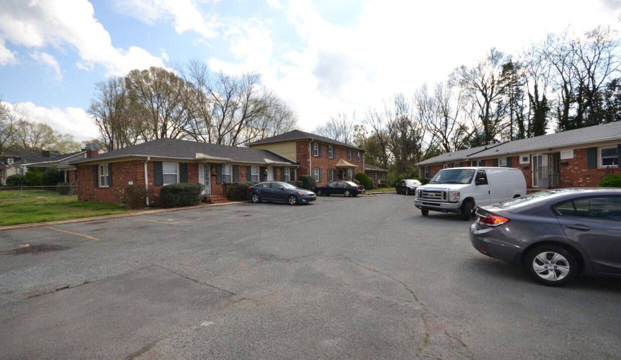 3402-Craig-Ave-Charlotte-NC-28211-16