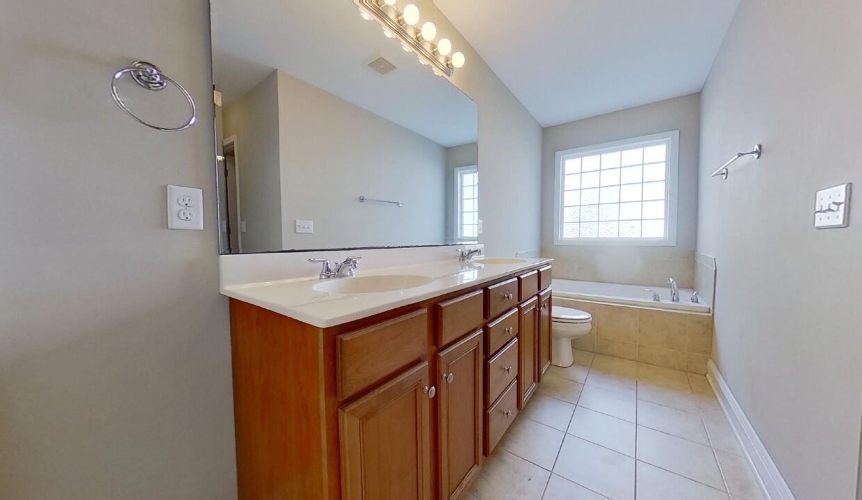 1718-Heatherstone-Ln-Wilmington-NC-28405-13