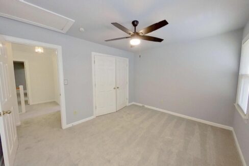 2400-Tweedmore-Ct-High-Point-NC-27265-11
