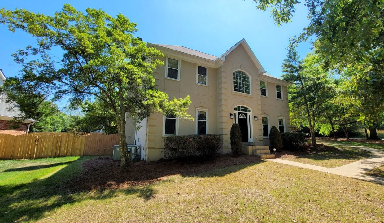 2400-Tweedmore-Ct-High-Point-NC-27265-12