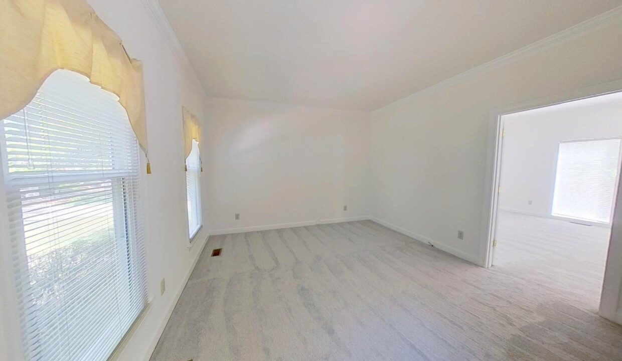 2400-Tweedmore-Ct-High-Point-NC-27265-13