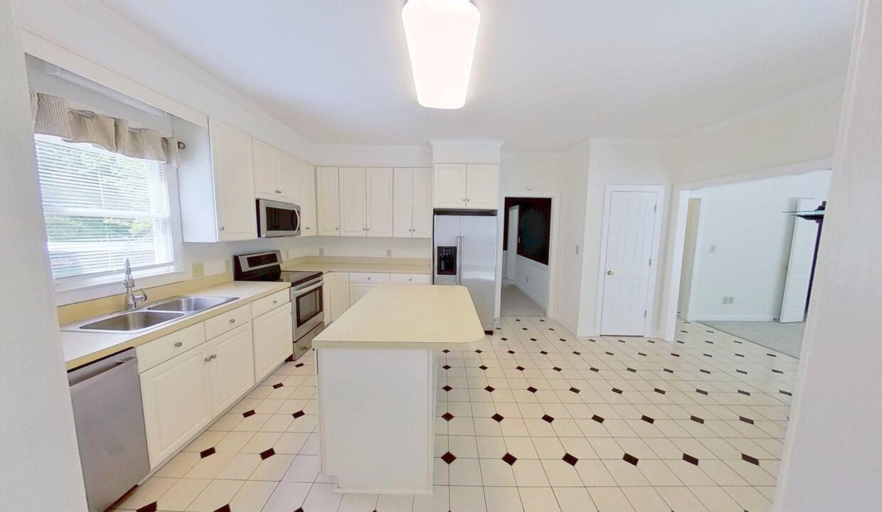 2400-Tweedmore-Ct-High-Point-NC-27265-14