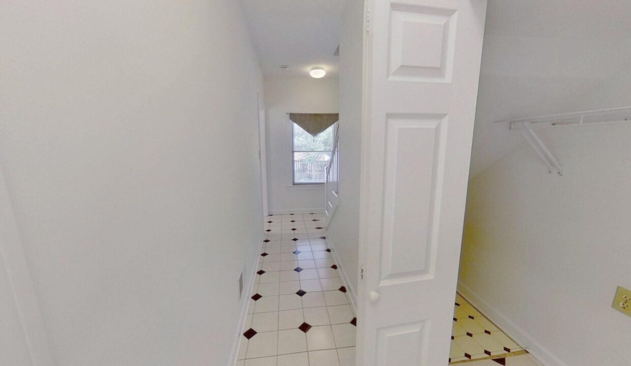 2400-Tweedmore-Ct-High-Point-NC-27265-20