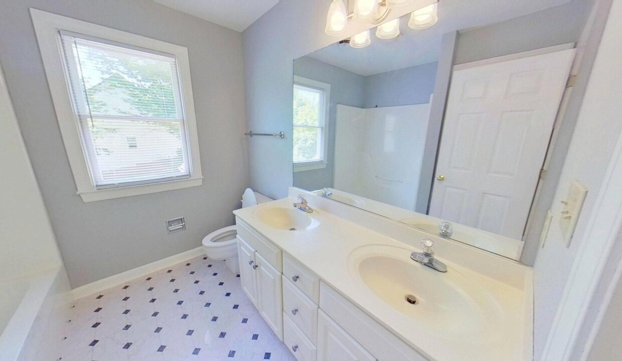 2400-Tweedmore-Ct-High-Point-NC-27265-28