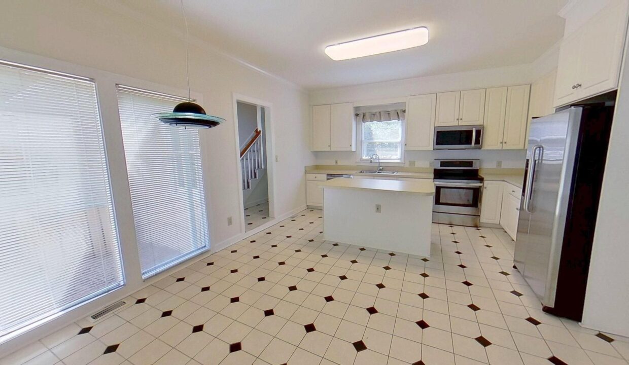 2400-Tweedmore-Ct-High-Point-NC-27265-7