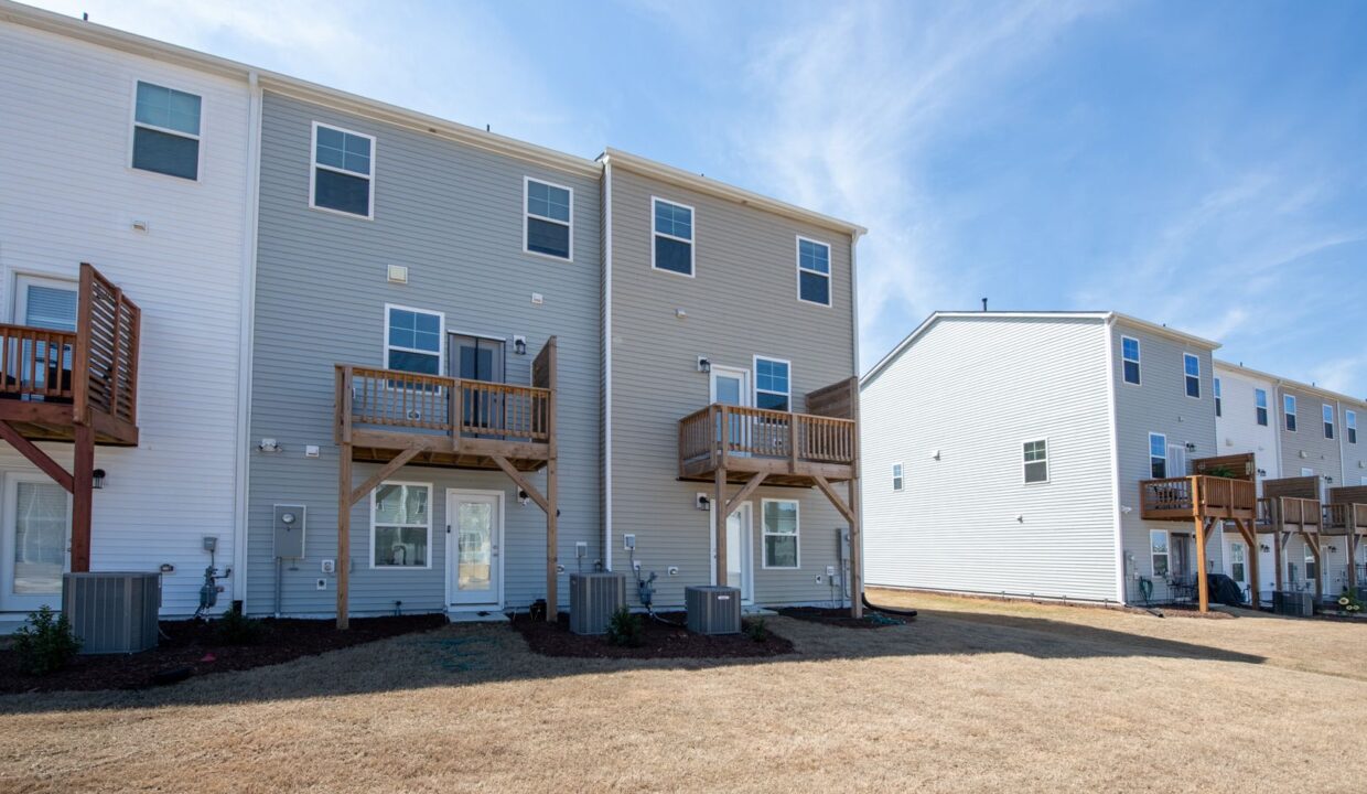 2443-Chert-Ln-Raleigh-NC-27610-34