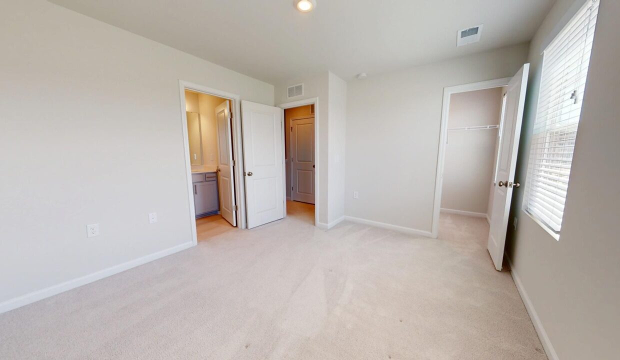 2443-Chert-Ln-Raleigh-NC-27610-41