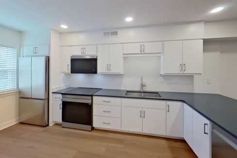 2530-E-North-St-14G-Greenville-SC-29615-22