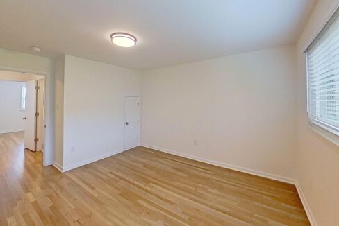 2530-E-North-St-14G-Greenville-SC-29615-24