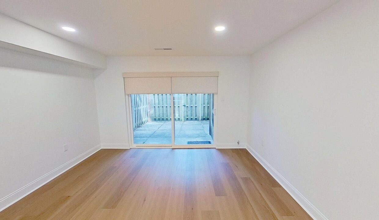 2530-E-North-St-14G-Greenville-SC-29615-4