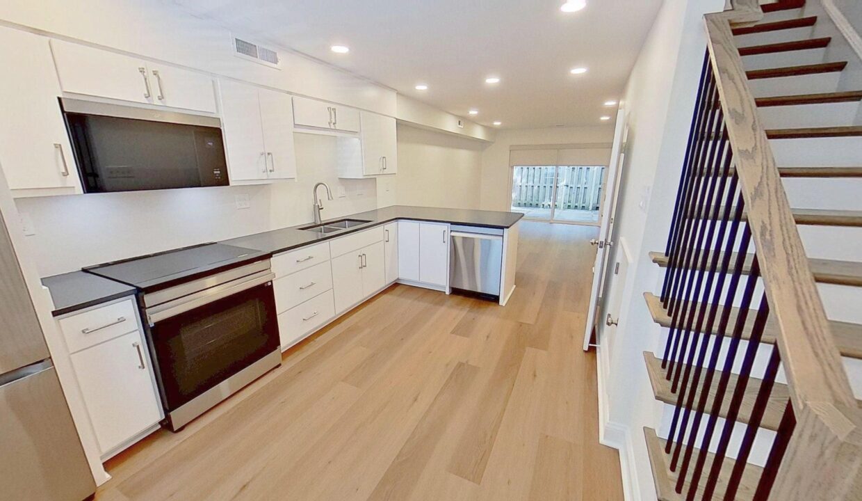 2530-E-North-St-14G-Greenville-SC-29615-8