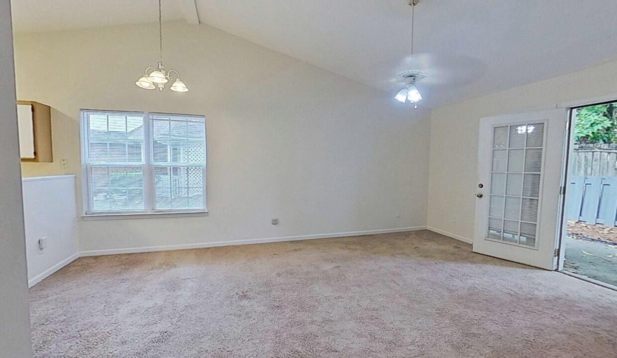 305-Saint-Rosea-Dr-Wilmington-NC-28405-15