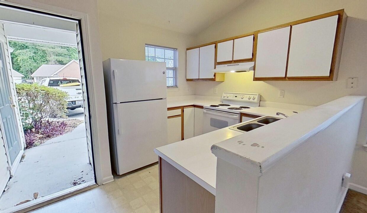 305-Saint-Rosea-Dr-Wilmington-NC-28405-16