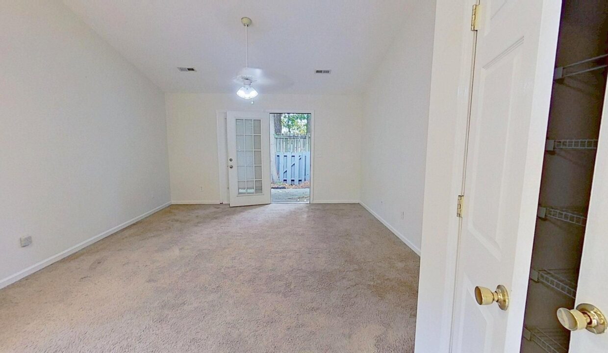 305-Saint-Rosea-Dr-Wilmington-NC-28405-17