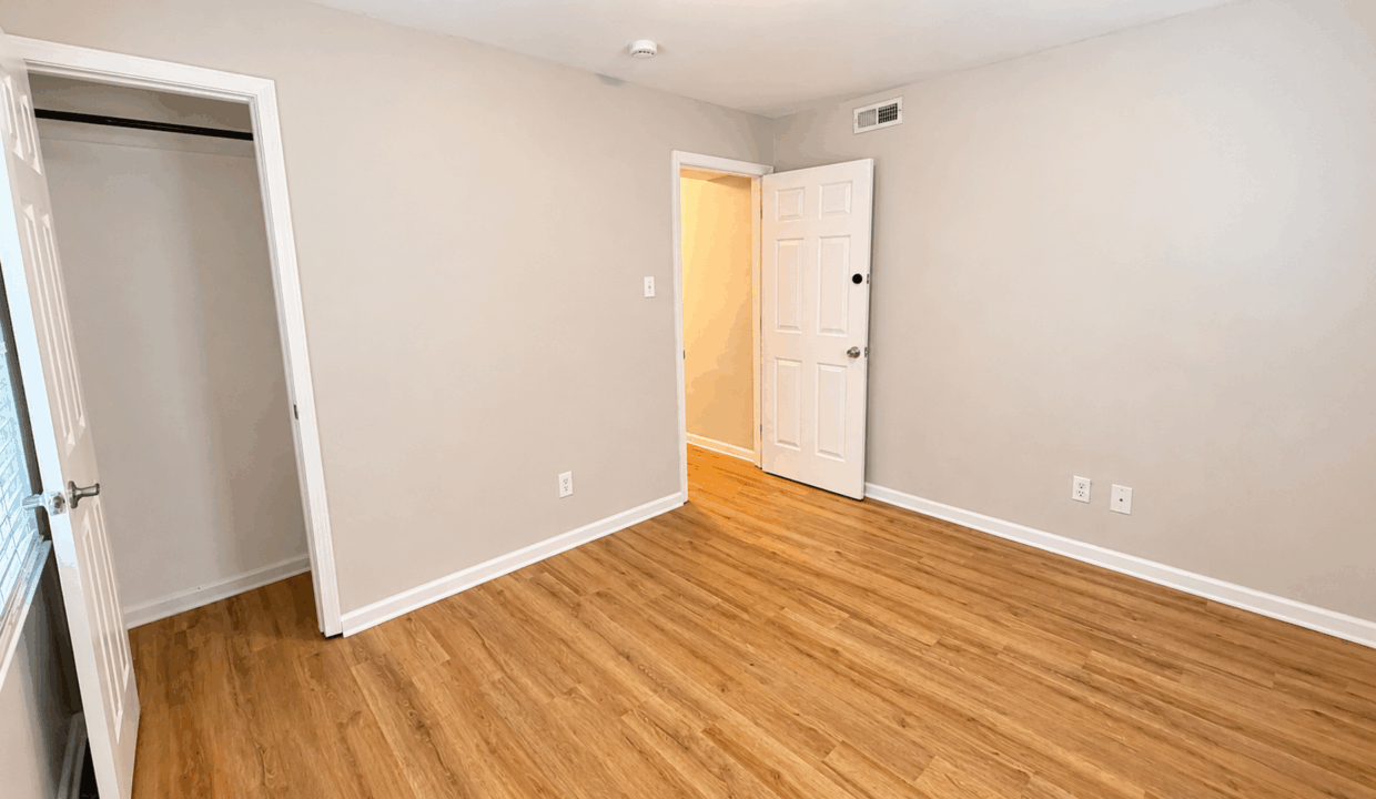 3331-Donovan-Pl-Charlotte-NC-28215-11
