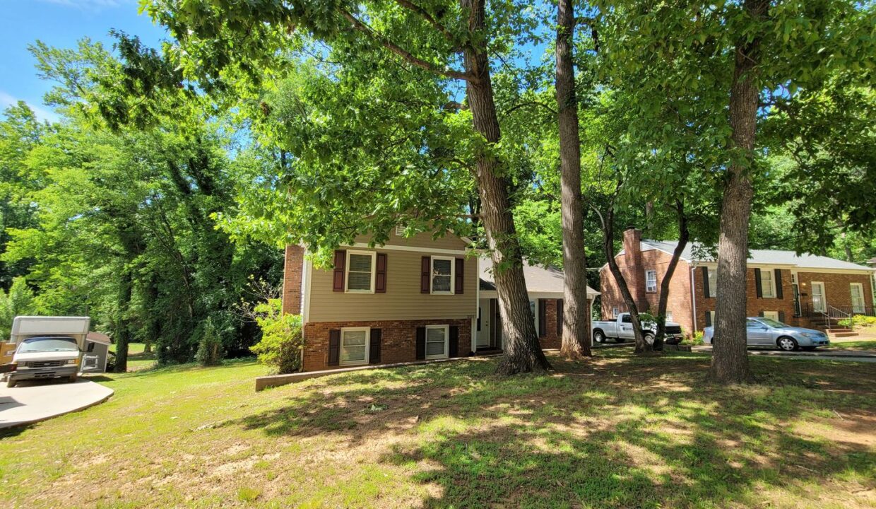 3331-Donovan-Pl-Charlotte-NC-28215-4