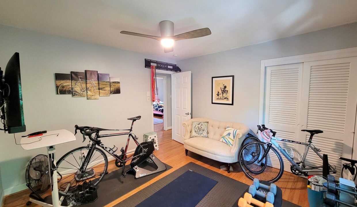 3507-Henderson-Rd-Greensboro-NC-27410-12