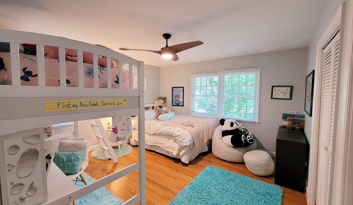 3507-Henderson-Rd-Greensboro-NC-27410-14