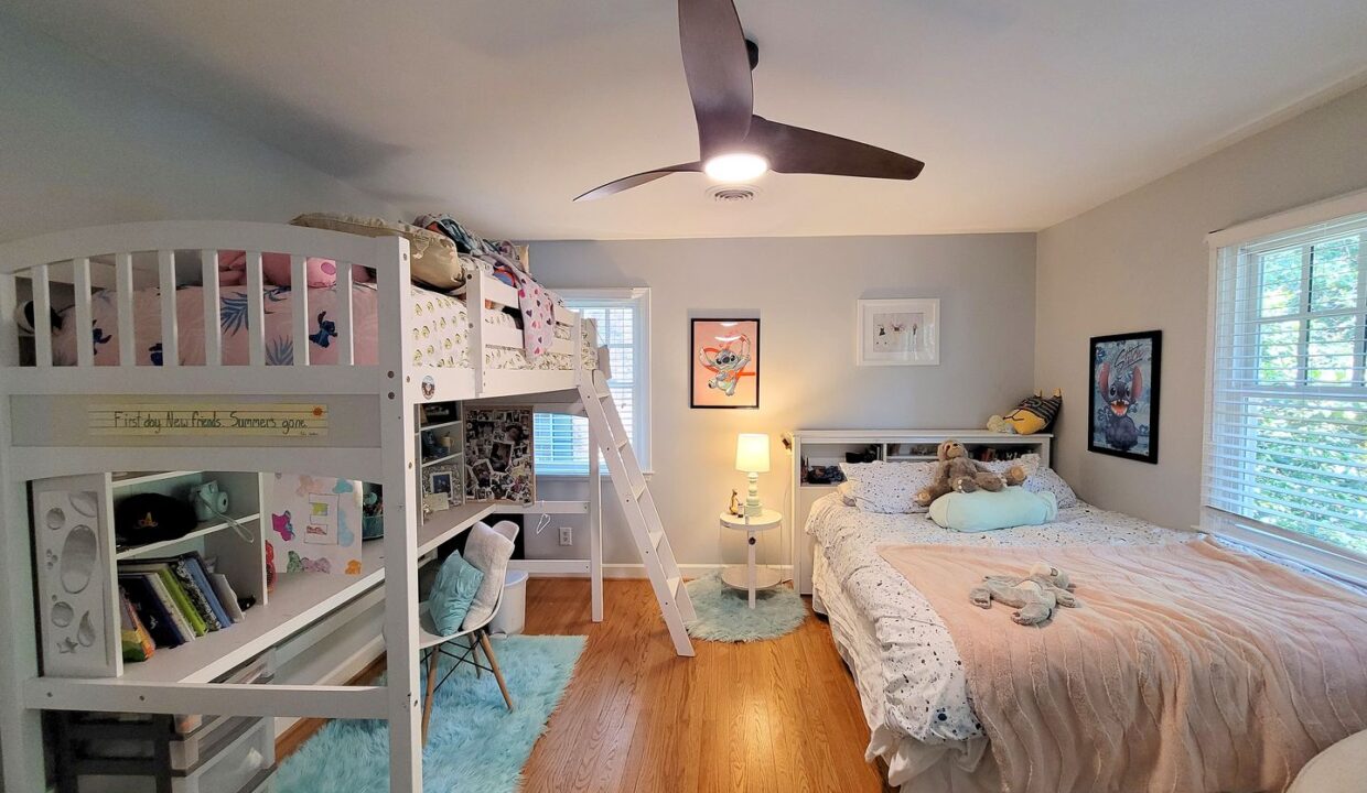 3507-Henderson-Rd-Greensboro-NC-27410-15