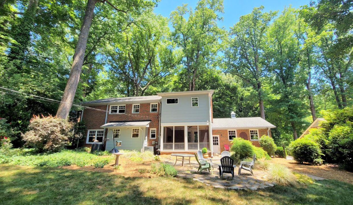 3507-Henderson-Rd-Greensboro-NC-27410-16