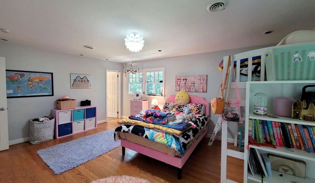 3507-Henderson-Rd-Greensboro-NC-27410-17