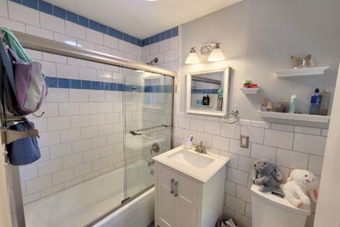 3507-Henderson-Rd-Greensboro-NC-27410-20