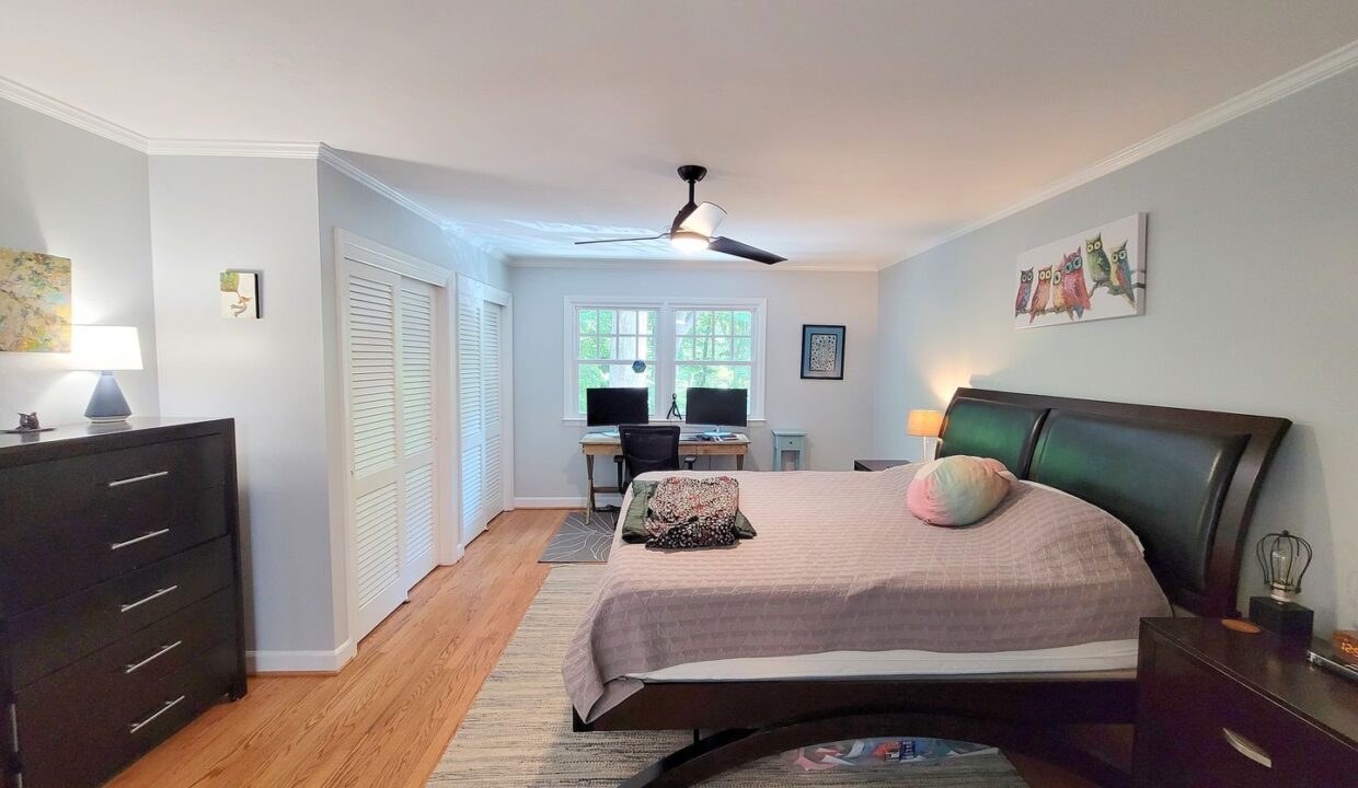 3507-Henderson-Rd-Greensboro-NC-27410-23