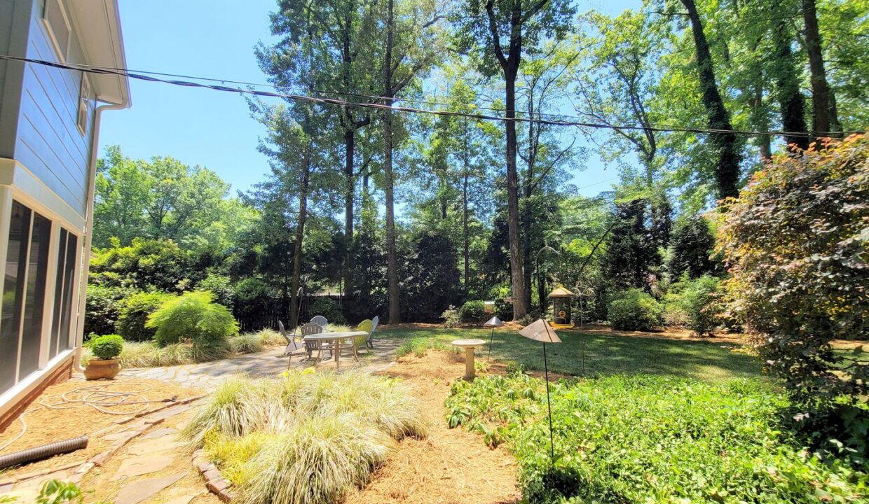 3507-Henderson-Rd-Greensboro-NC-27410-29