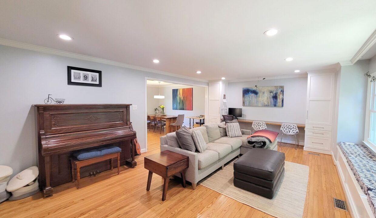 3507-Henderson-Rd-Greensboro-NC-27410-35