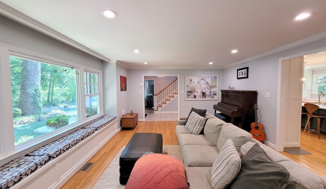 3507-Henderson-Rd-Greensboro-NC-27410-37