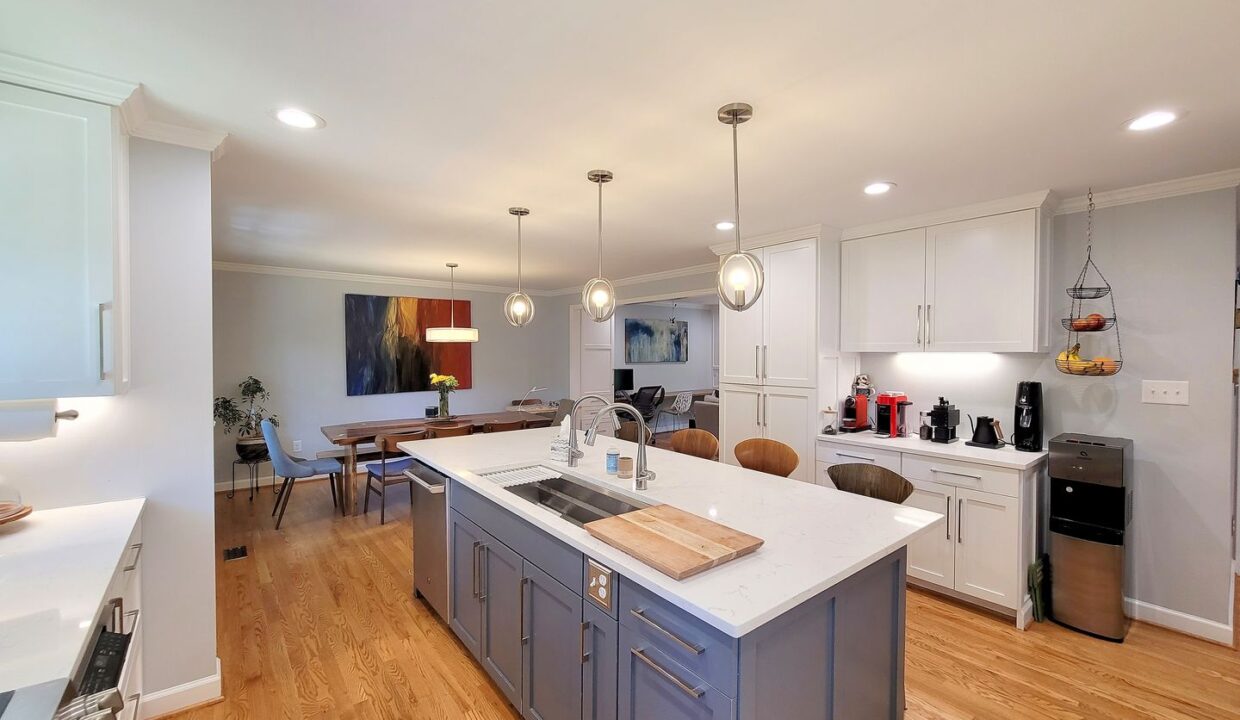 3507-Henderson-Rd-Greensboro-NC-27410-40