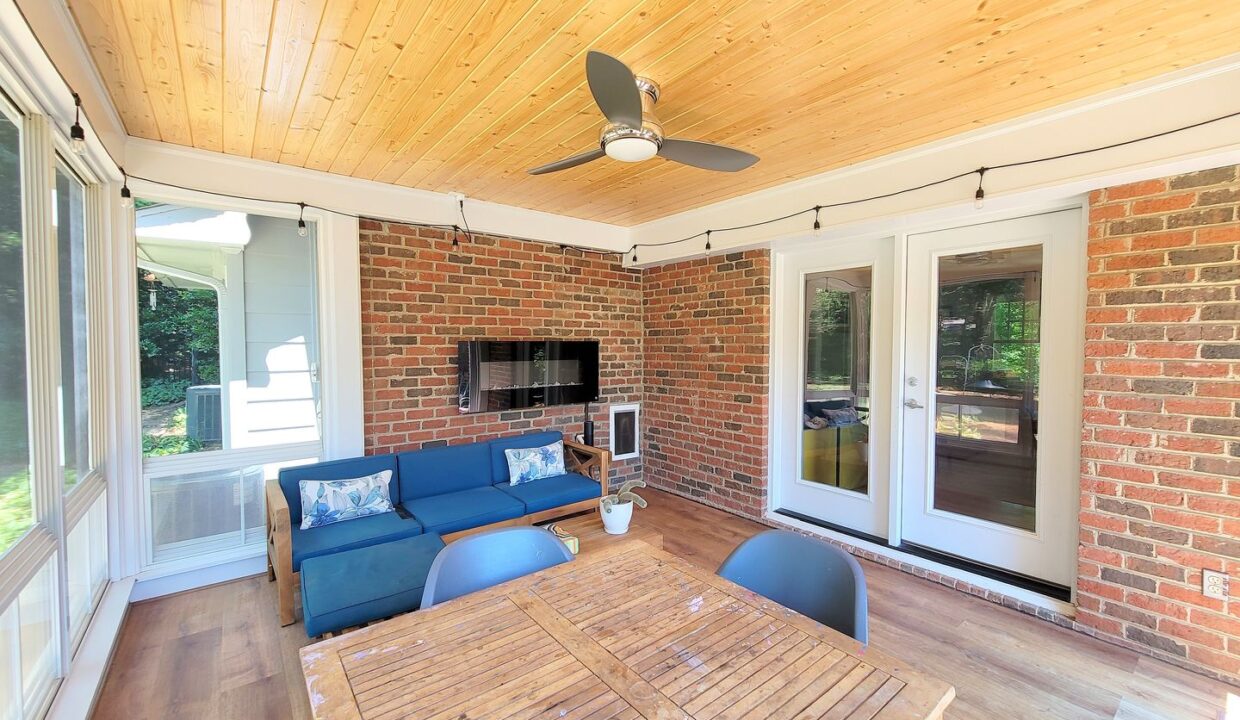3507-Henderson-Rd-Greensboro-NC-27410-47