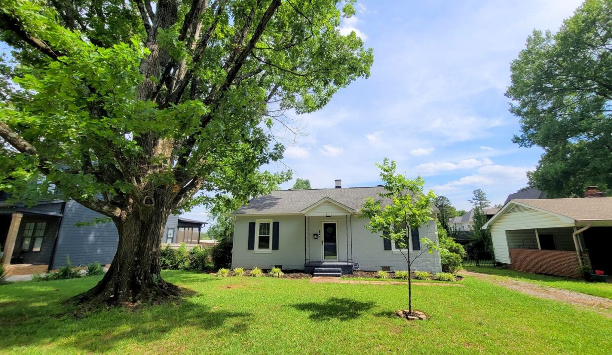 3819-Plainview-Rd-Charlotte-NC-28208-11