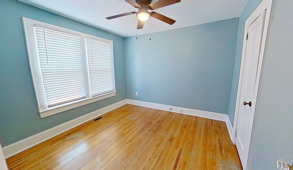 3819-Plainview-Rd-Charlotte-NC-28208-16
