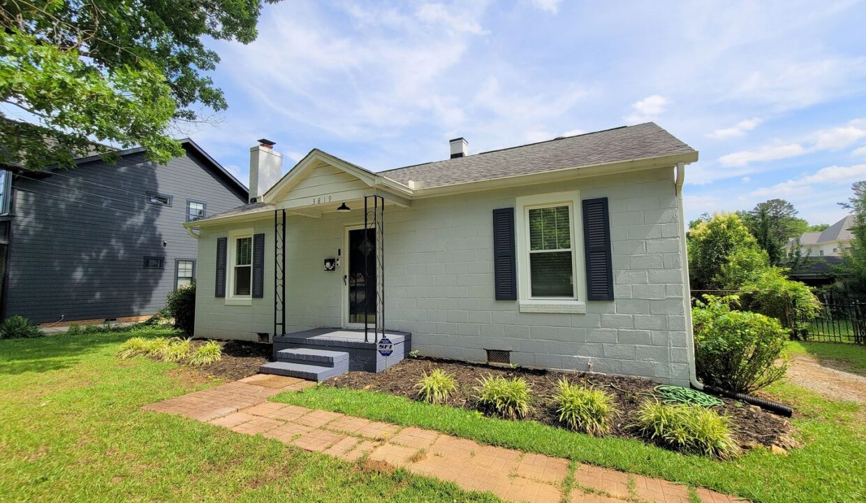 3819-Plainview-Rd-Charlotte-NC-28208-19