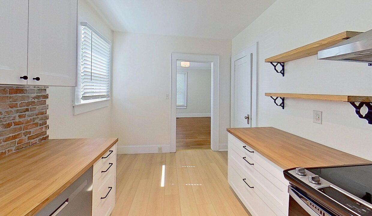 3819-Plainview-Rd-Charlotte-NC-28208-26