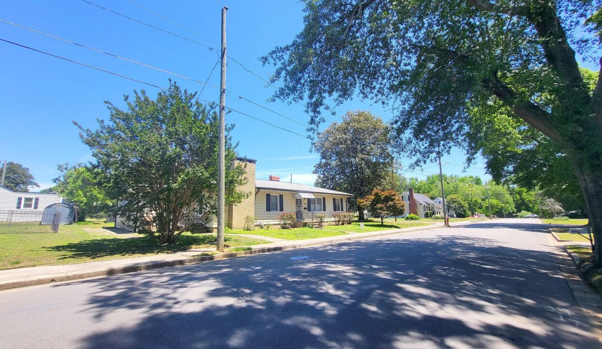 412-Hamby-St-Clayton-NC-27520-12
